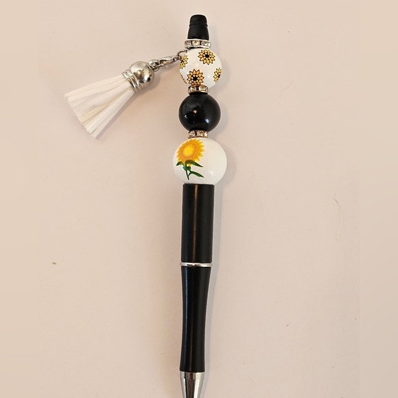 Hand Crafted Holiday Pens Beaded Set of 3 Fall Floral Sunflower Halloween Black - Picture 12 of 17